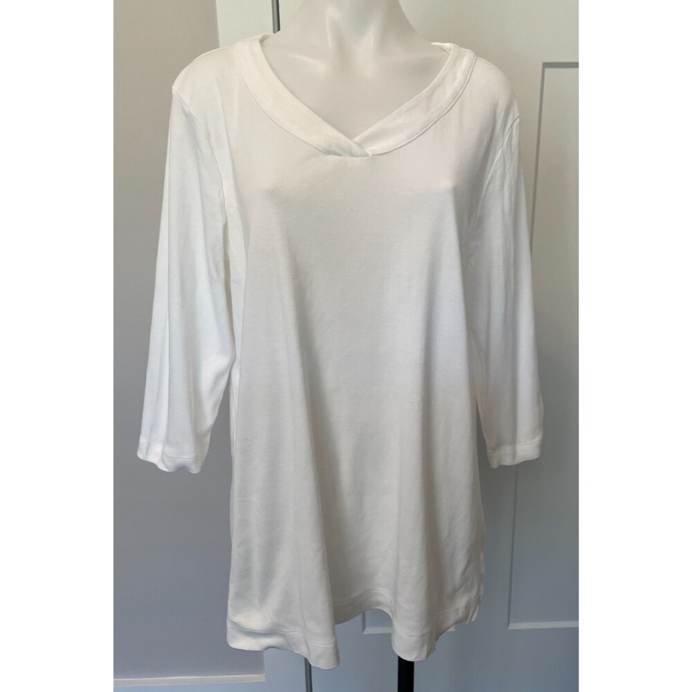 CHICOS Womens Knit TOP 3/4 Sleeve WHITE Ultimate Tee V-Neck Size 2 (L)